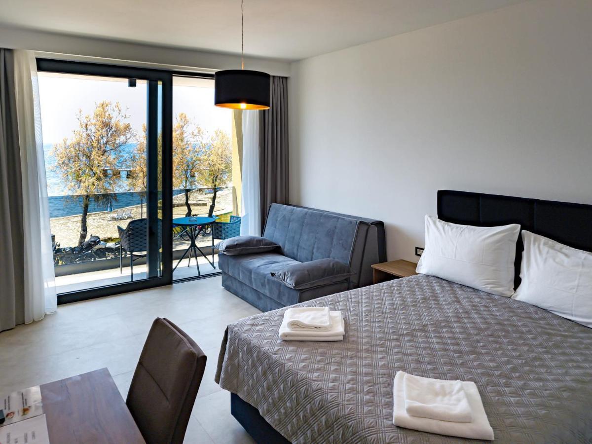 Maresole Beachfront Residence Poreč Dış mekan fotoğraf